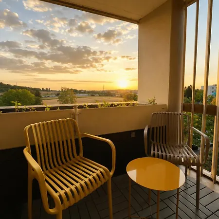 Cozy Near Airport&trade Fair Appartement